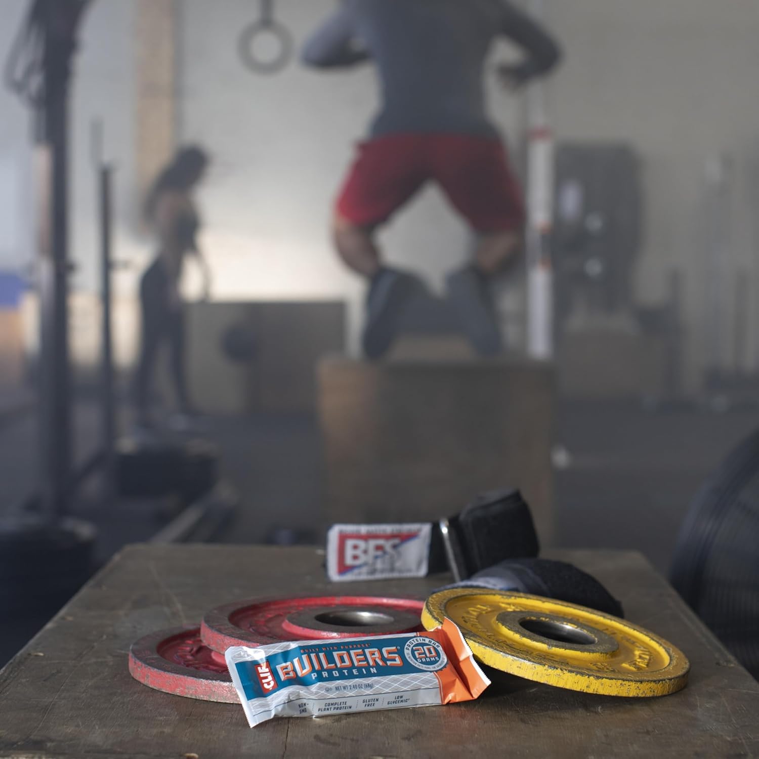 CLIF BUILDERS Protein Bar - Chocolate Peanut Butter - 20g Plant Protein - 2.4 oz (12 Bars)